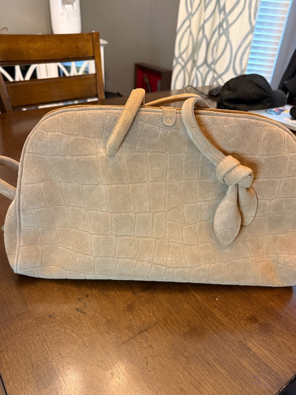 Jacquemus Tan Croc-Embossed Suede Shoulder Bag with Knot Detail - Picture 4 of 7